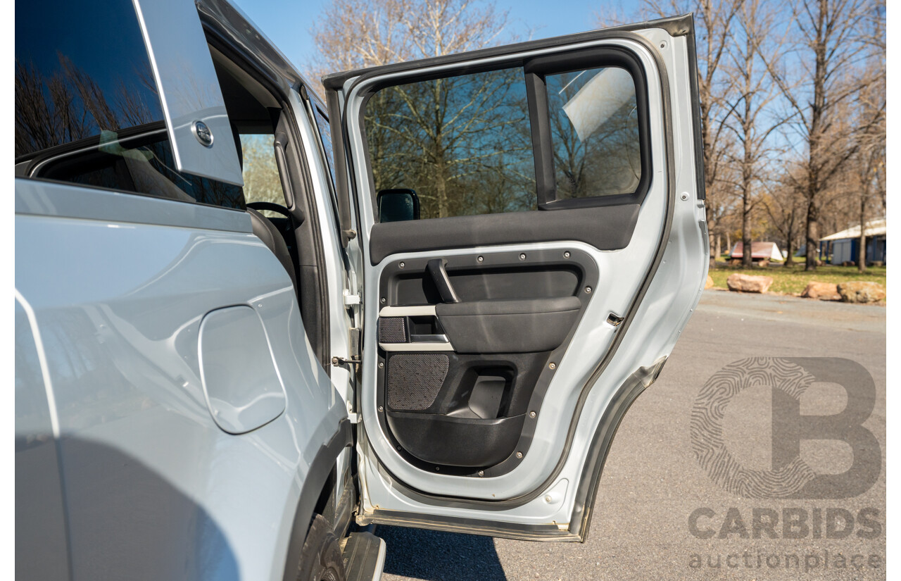 12/2021 Land Rover Defender 110 P400 SE (AWD) L663 MY22 4d Wagon Hakuba Silver Metallic Turbo 3.0L - MHEV