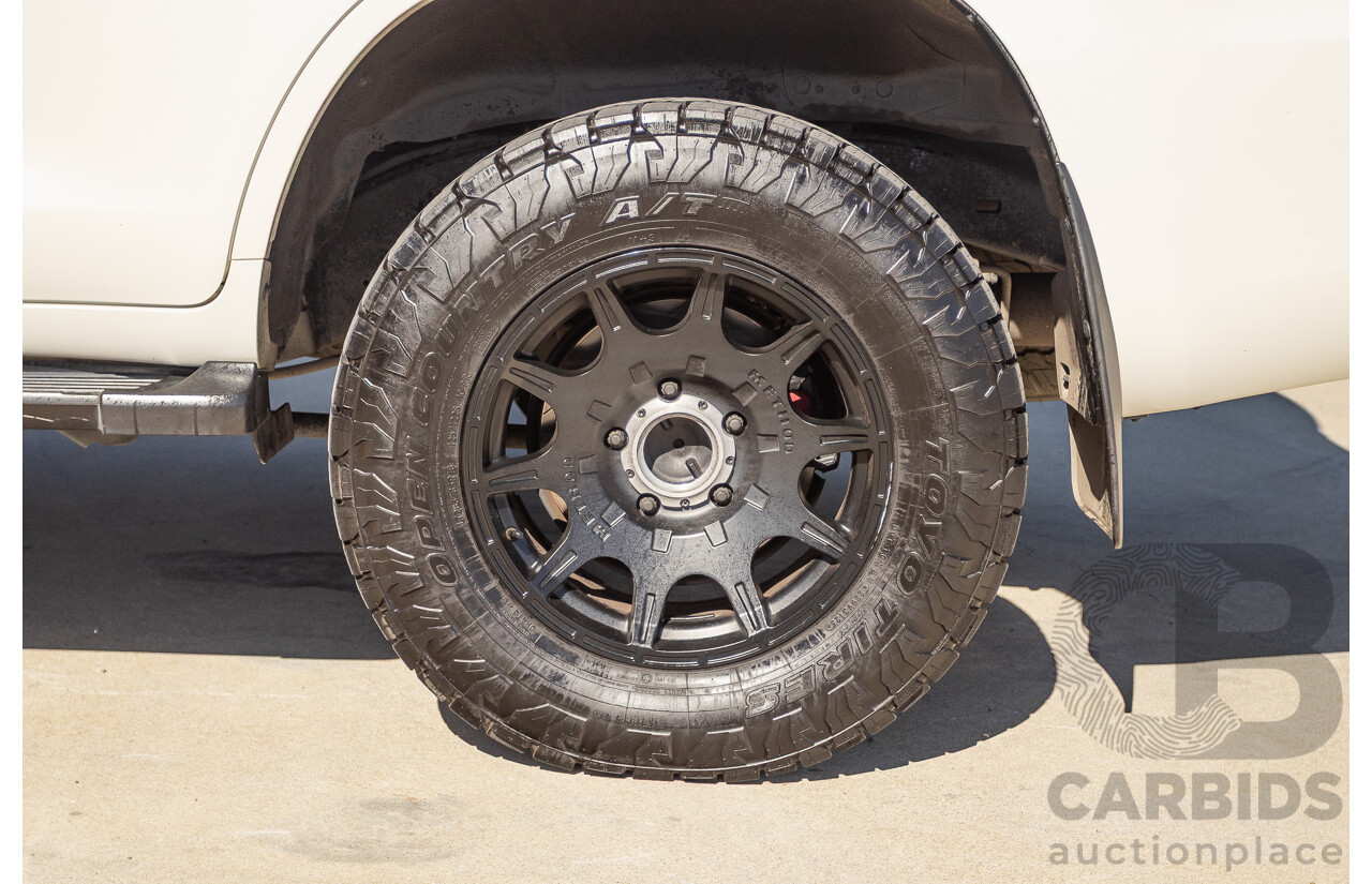 07/2017 Toyota Landcruiser VX (4x4) VDJ200R MY16 4D Wagon Crystal White Pearl Twin Turbo Diesel 4.5L - 7 seats