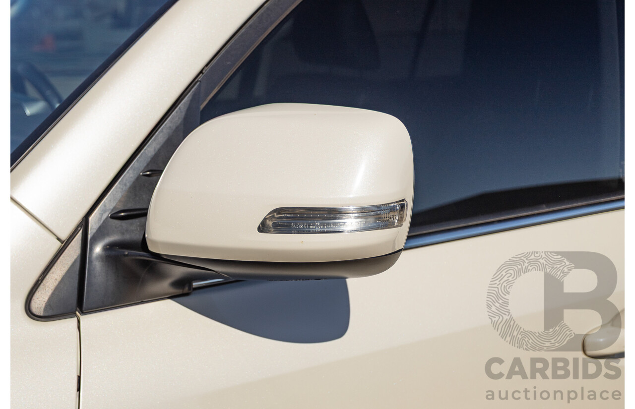 07/2017 Toyota Landcruiser VX (4x4) VDJ200R MY16 4D Wagon Crystal White Pearl Twin Turbo Diesel 4.5L - 7 seats