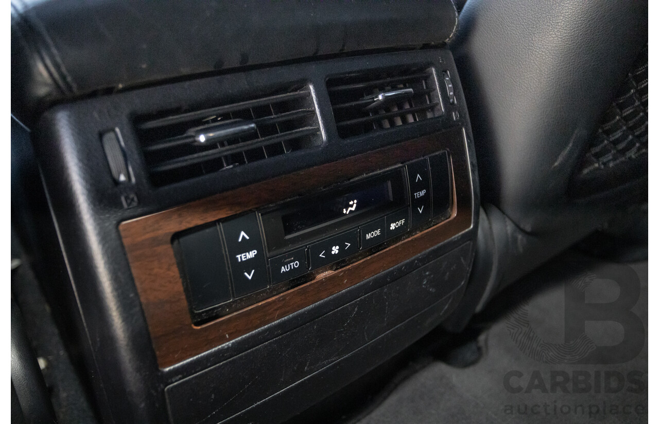 07/2017 Toyota Landcruiser VX (4x4) VDJ200R MY16 4D Wagon Crystal White Pearl Twin Turbo Diesel 4.5L - 7 seats