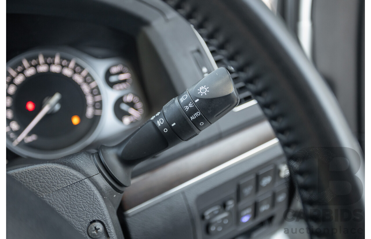 07/2017 Toyota Landcruiser VX (4x4) VDJ200R MY16 4D Wagon Crystal White Pearl Twin Turbo Diesel 4.5L - 7 seats