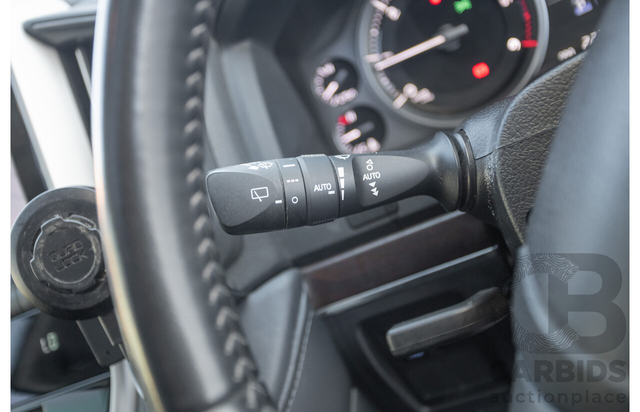 07/2017 Toyota Landcruiser VX (4x4) VDJ200R MY16 4D Wagon Crystal White Pearl Twin Turbo Diesel 4.5L - 7 seats