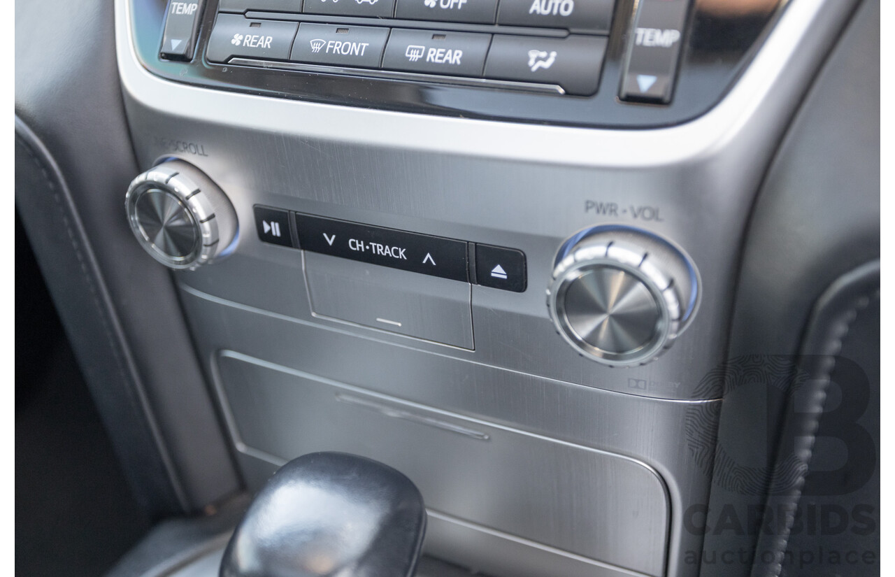 07/2017 Toyota Landcruiser VX (4x4) VDJ200R MY16 4D Wagon Crystal White Pearl Twin Turbo Diesel 4.5L - 7 seats