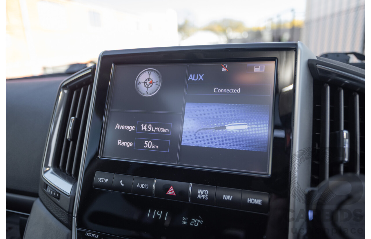 07/2017 Toyota Landcruiser VX (4x4) VDJ200R MY16 4D Wagon Crystal White Pearl Twin Turbo Diesel 4.5L - 7 seats