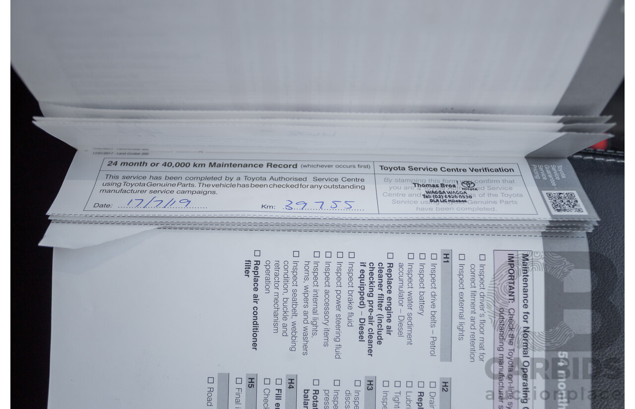 07/2017 Toyota Landcruiser VX (4x4) VDJ200R MY16 4D Wagon Crystal White Pearl Twin Turbo Diesel 4.5L - 7 seats