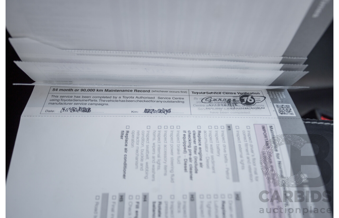 07/2017 Toyota Landcruiser VX (4x4) VDJ200R MY16 4D Wagon Crystal White Pearl Twin Turbo Diesel 4.5L - 7 seats