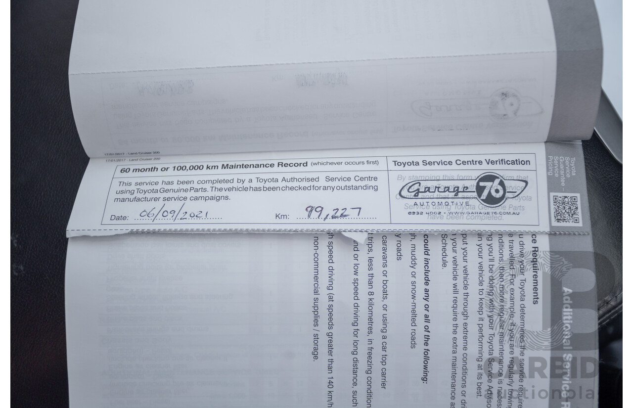 07/2017 Toyota Landcruiser VX (4x4) VDJ200R MY16 4D Wagon Crystal White Pearl Twin Turbo Diesel 4.5L - 7 seats