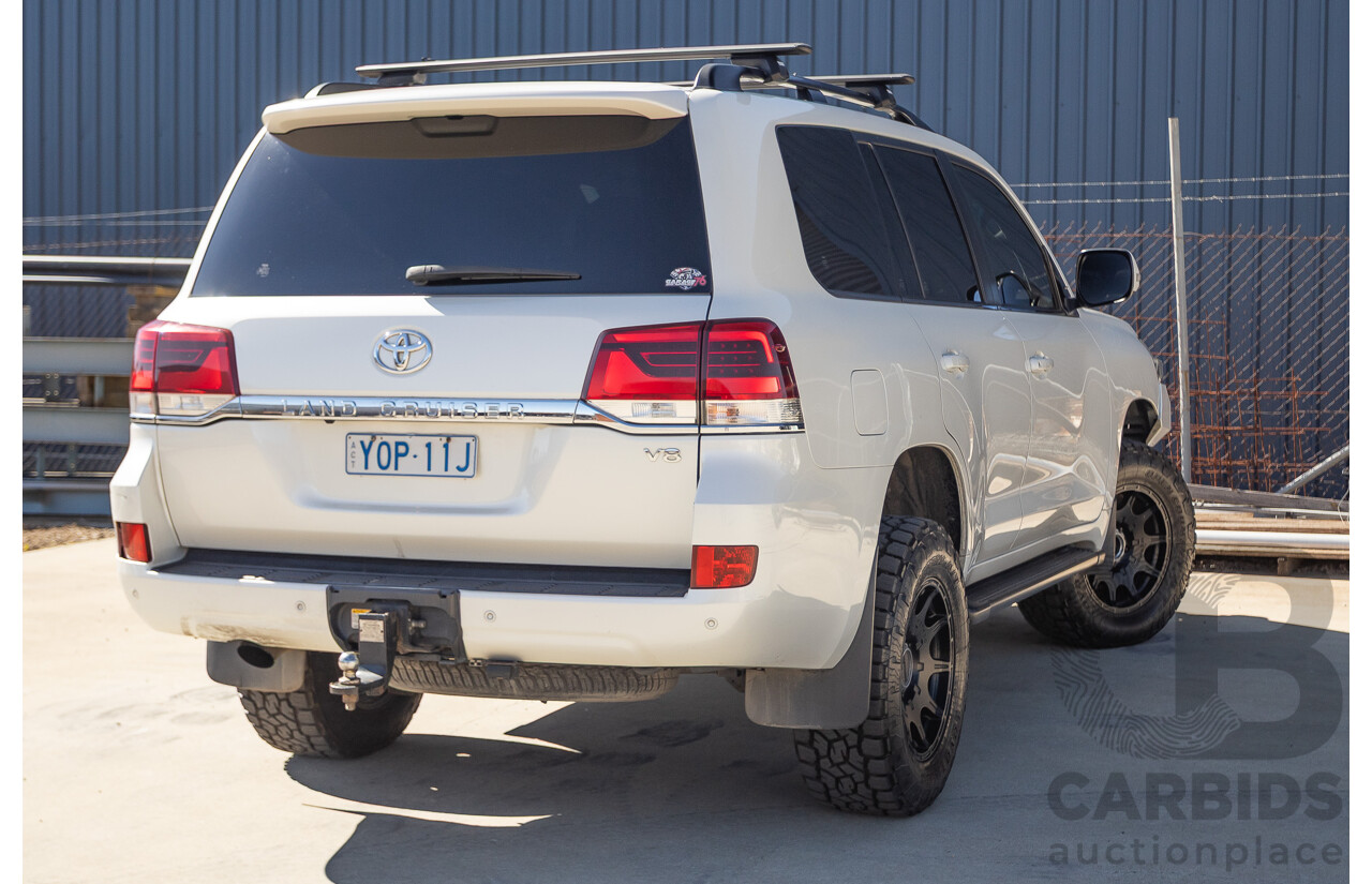 07/2017 Toyota Landcruiser VX (4x4) VDJ200R MY16 4D Wagon Crystal White Pearl Twin Turbo Diesel 4.5L - 7 seats