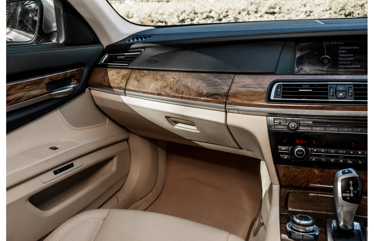 6/2009 BMW 740i F01 4d Sedan Kashmir Silver Metallic Turbo 3.0L