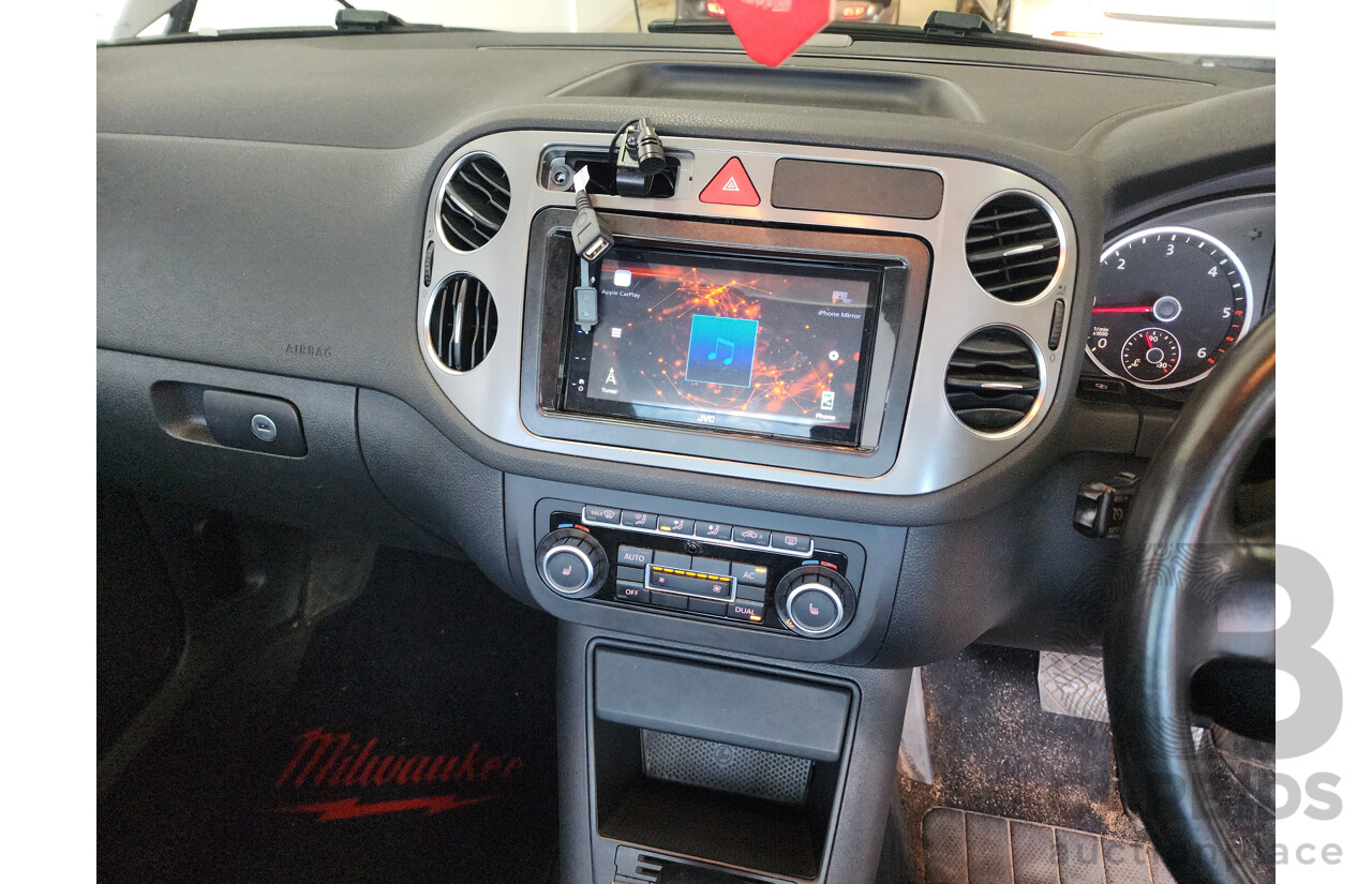 5/2010 Volkswagen Tiguan 103 TDI 5NC MY10 4d Wagon Black 2.0L