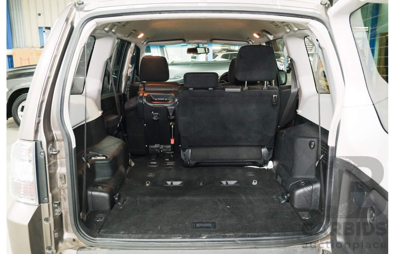 2/2010 Mitsubishi Pajero RX (4x4) NT MY10 4d Wagon Bronze Turbo Diesel 3.2L