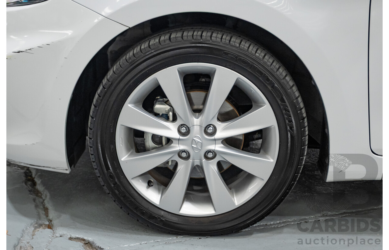 4/2019 Hyundai Accent Sport RB6 MY19 5d Hatchback Chalk White Metallic 1.6L