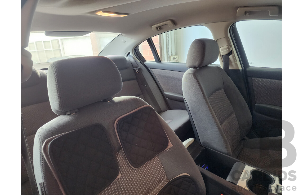 10/2006 Holden Berlina  VE 4d Sedan Blue 3.6L