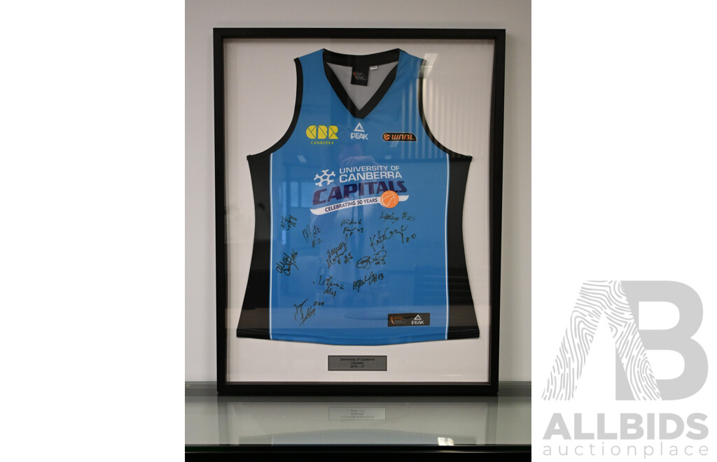 L17 - Signed UC Capitals Jersey, 2016-17 Team
