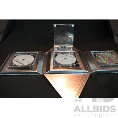 L24 - Transformers ~ Ultimate Collector's Edition with Michael Bay's Signature