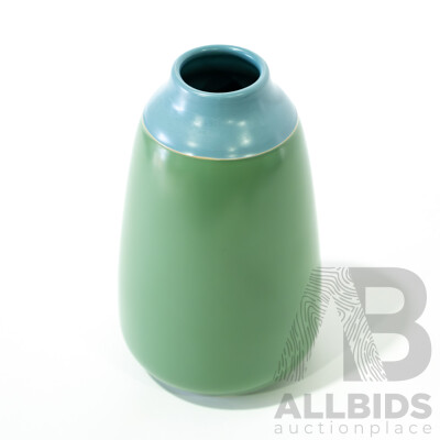 L8 - Bison Home Duo Vases