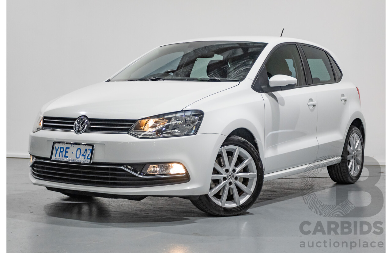 11/2017 Volkswagen Polo Urban + (81TSI) 6R MY17.5 5D Hatchback White 1.2L