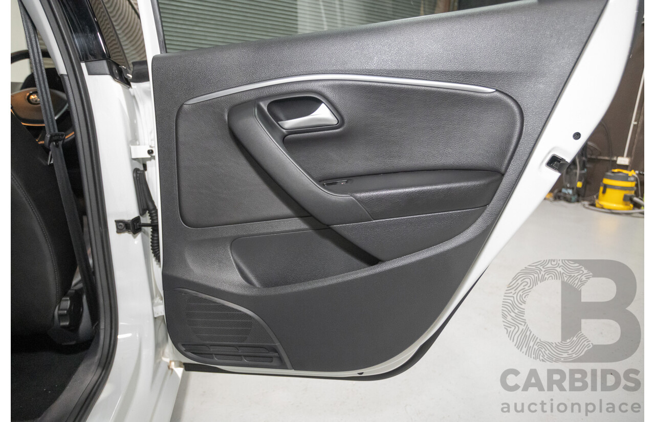 11/2017 Volkswagen Polo Urban + (81TSI) 6R MY17.5 5D Hatchback White 1.2L