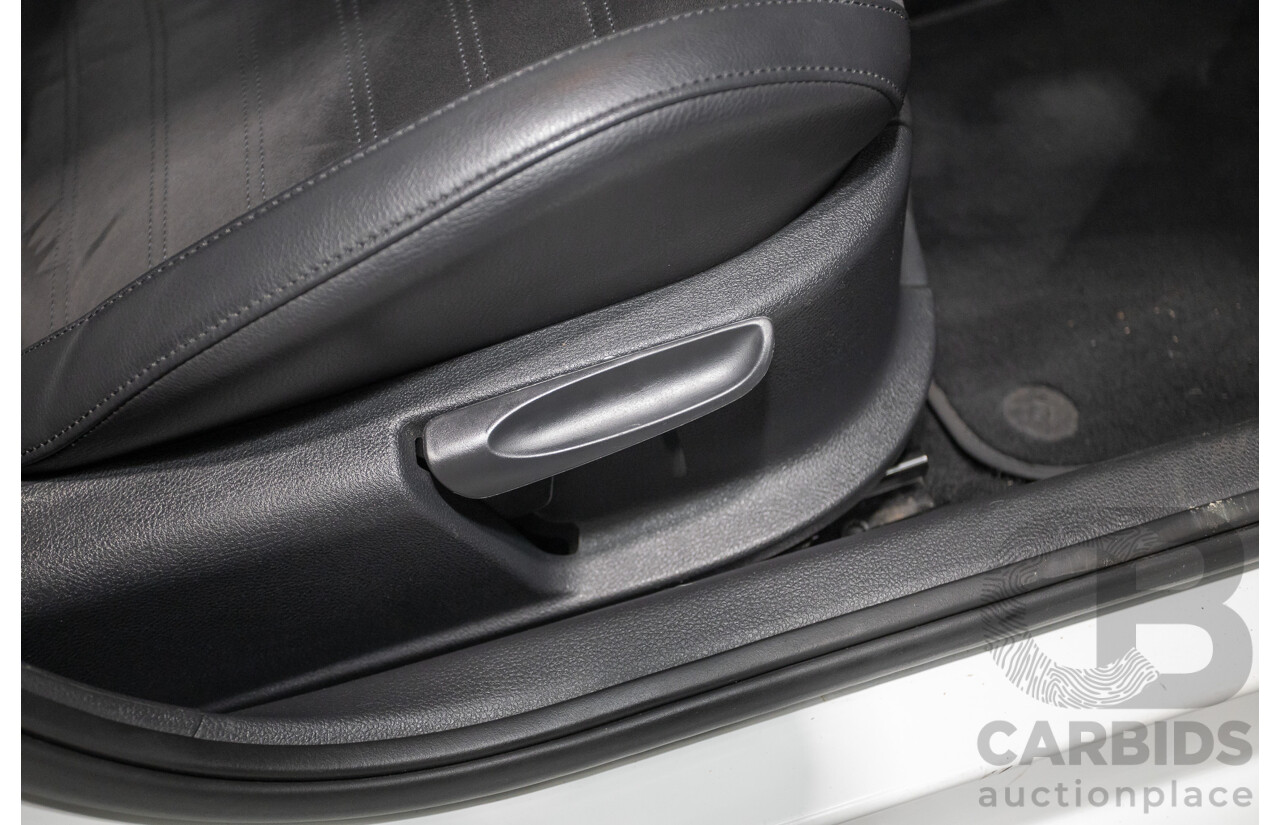 11/2017 Volkswagen Polo Urban + (81TSI) 6R MY17.5 5D Hatchback White 1.2L