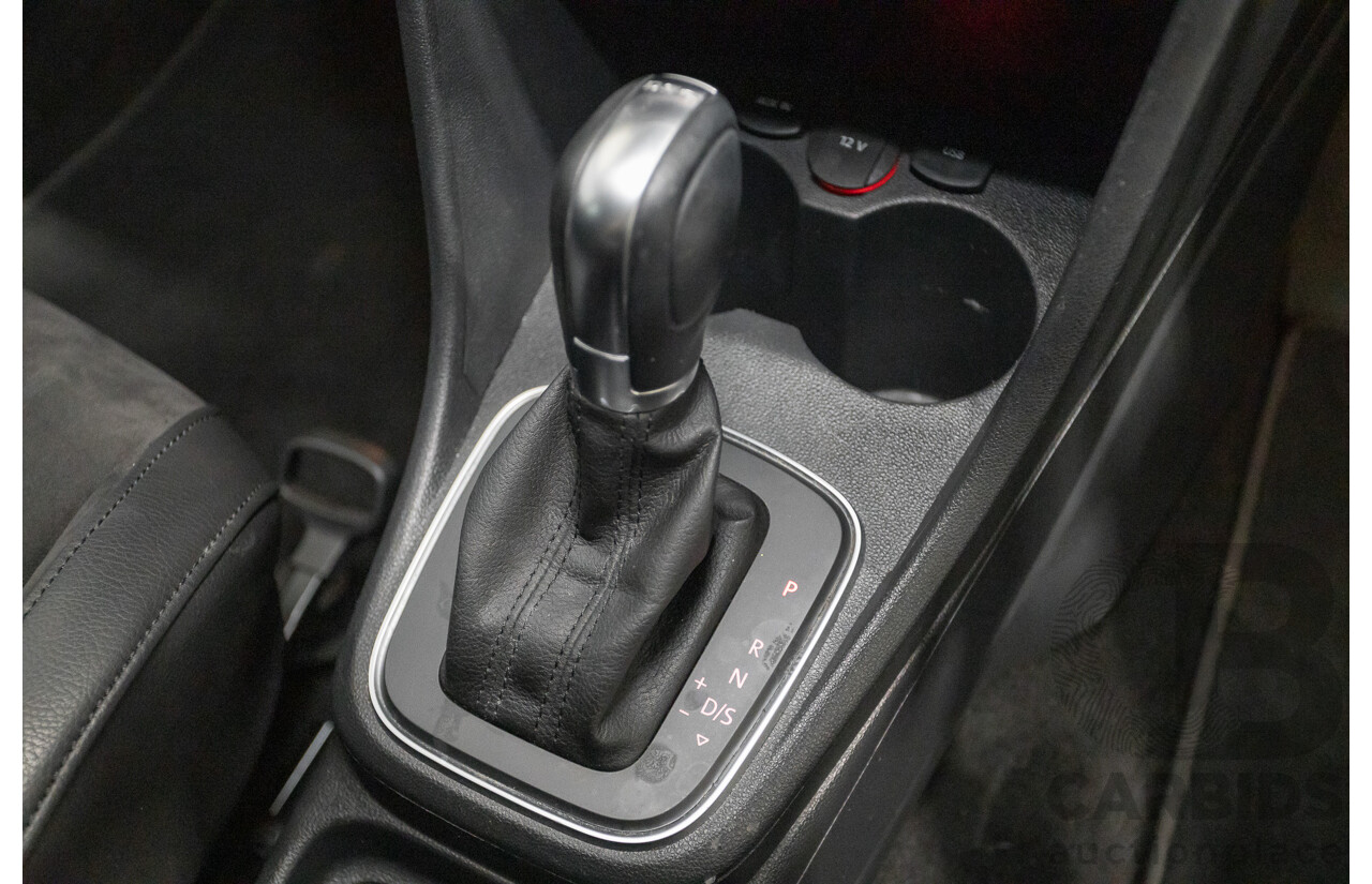 11/2017 Volkswagen Polo Urban + (81TSI) 6R MY17.5 5D Hatchback White 1.2L