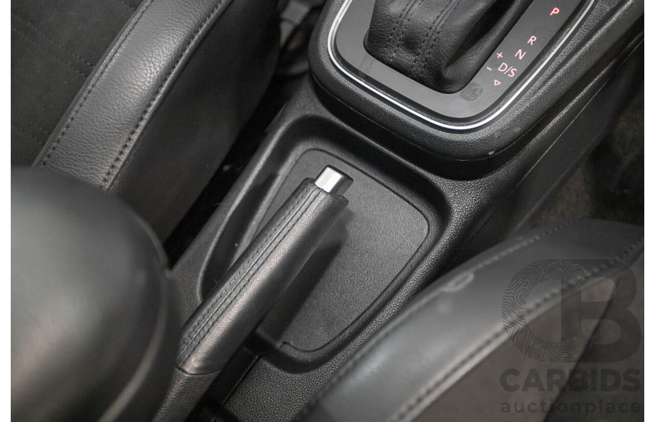 11/2017 Volkswagen Polo Urban + (81TSI) 6R MY17.5 5D Hatchback White 1.2L