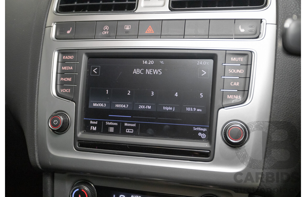 11/2017 Volkswagen Polo Urban + (81TSI) 6R MY17.5 5D Hatchback White 1.2L