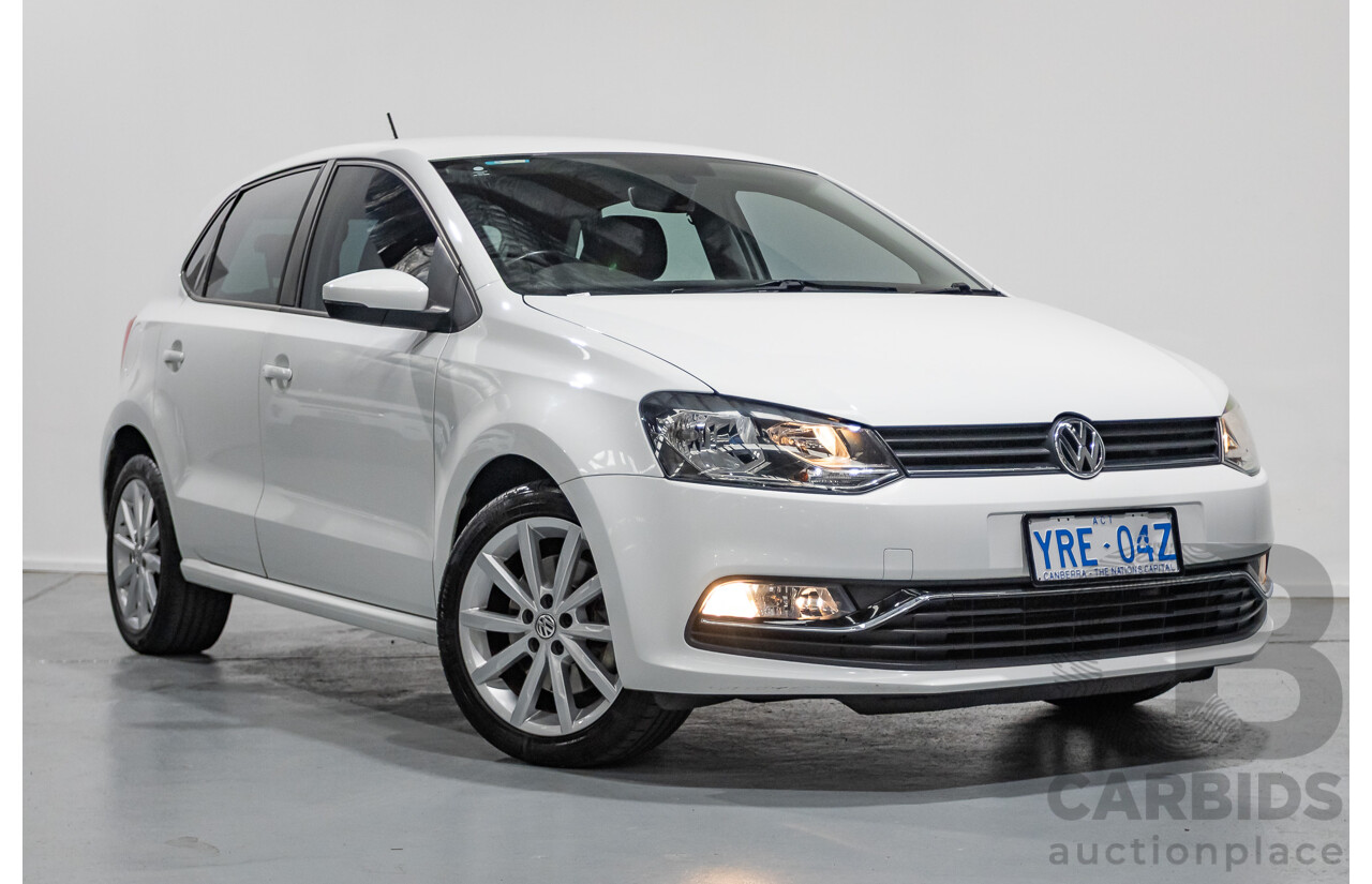 11/2017 Volkswagen Polo Urban + (81TSI) 6R MY17.5 5D Hatchback White 1.2L