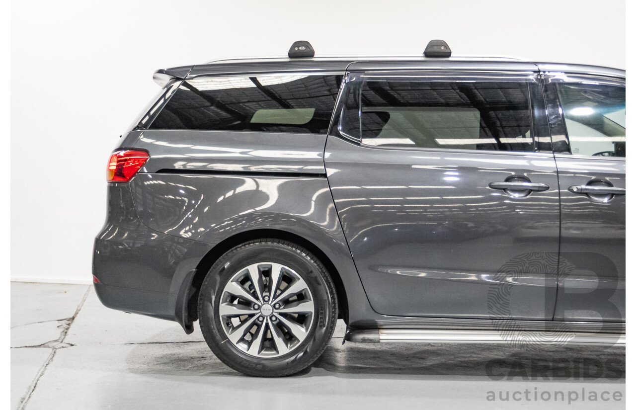 05/2017 Kia Carnival SLi YP MY17 4D Wagon Graphite Metallic Turbo Diesel 2.2L