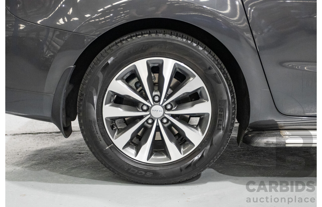 05/2017 Kia Carnival SLi YP MY17 4D Wagon Graphite Metallic Turbo Diesel 2.2L