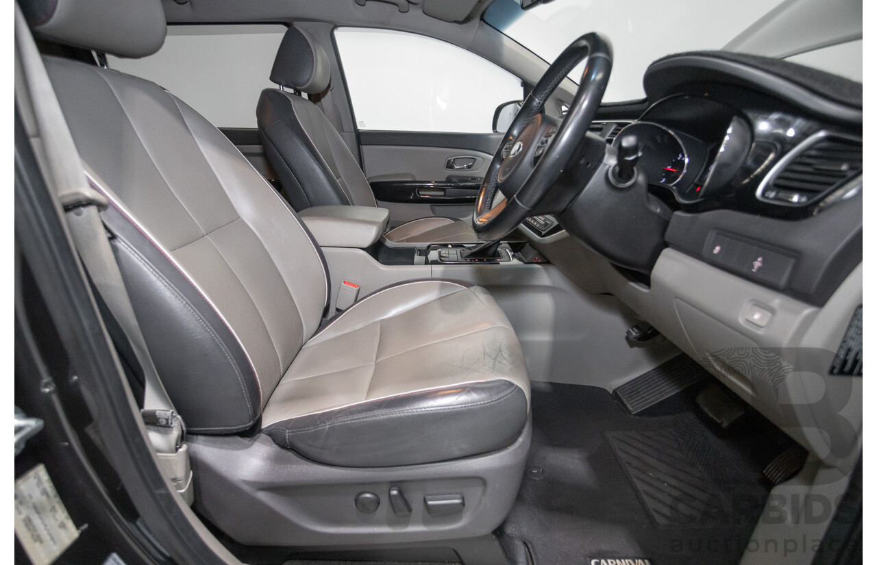 05/2017 Kia Carnival SLi YP MY17 4D Wagon Graphite Metallic Turbo Diesel 2.2L