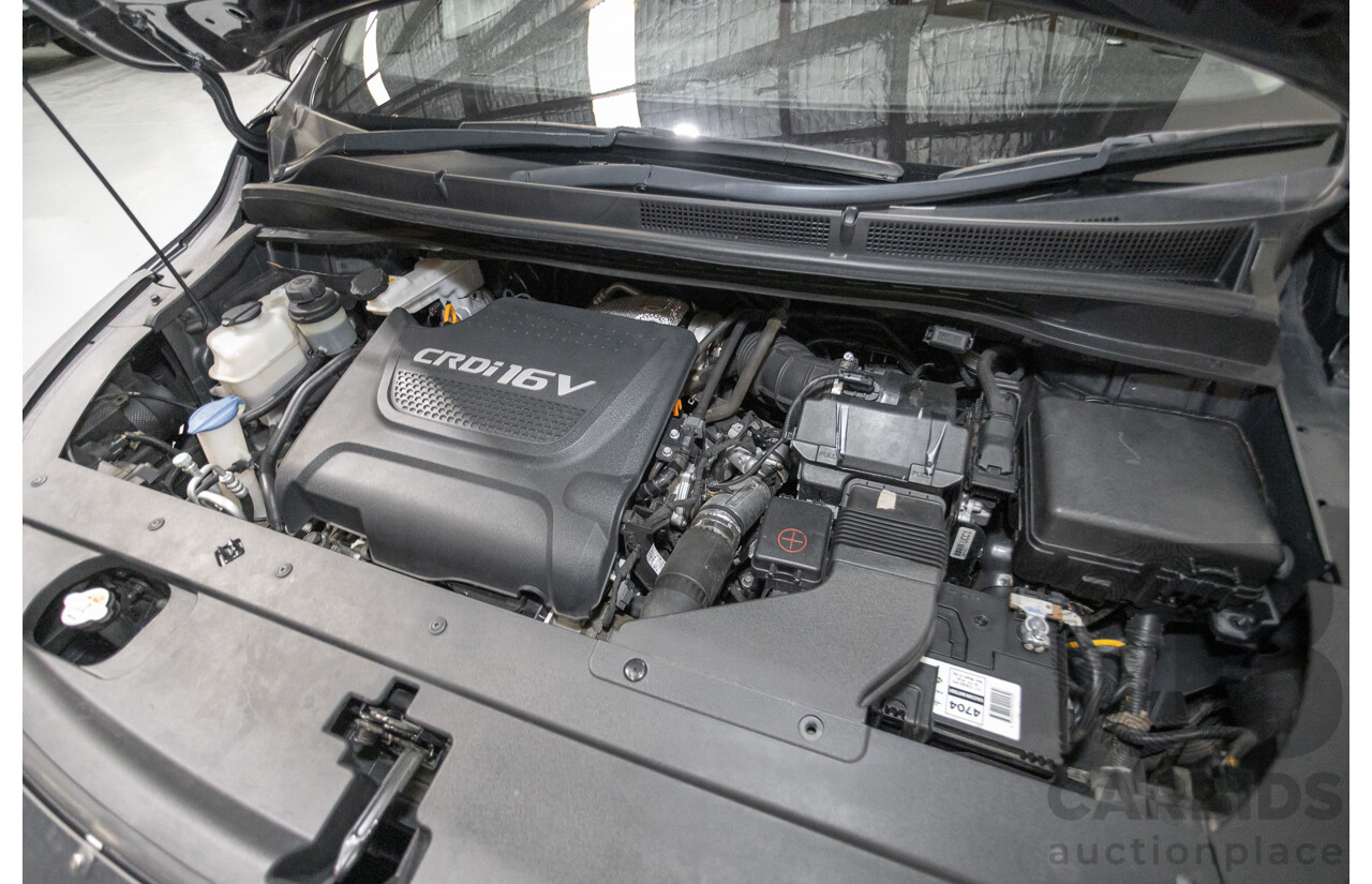 05/2017 Kia Carnival SLi YP MY17 4D Wagon Graphite Metallic Turbo Diesel 2.2L