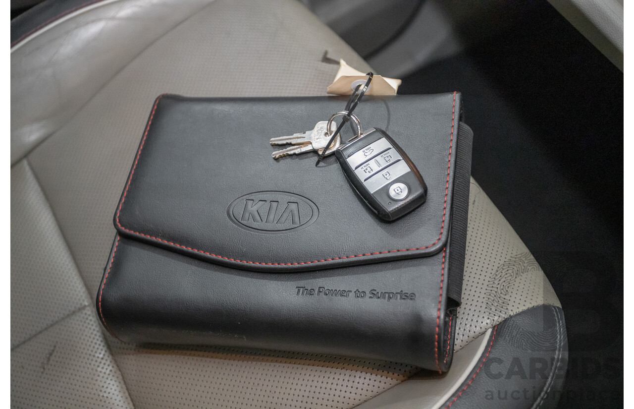 05/2017 Kia Carnival SLi YP MY17 4D Wagon Graphite Metallic Turbo Diesel 2.2L