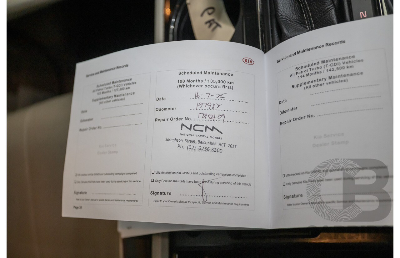 05/2017 Kia Carnival SLi YP MY17 4D Wagon Graphite Metallic Turbo Diesel 2.2L