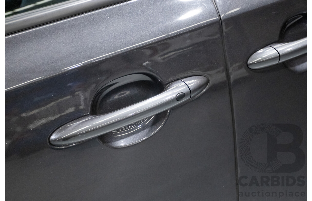 05/2017 Kia Carnival SLi YP MY17 4D Wagon Graphite Metallic Turbo Diesel 2.2L