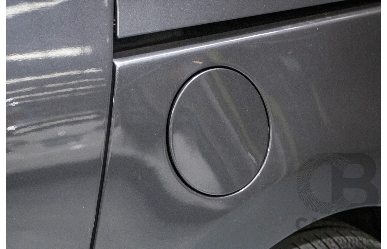 05/2017 Kia Carnival SLi YP MY17 4D Wagon Graphite Metallic Turbo Diesel 2.2L