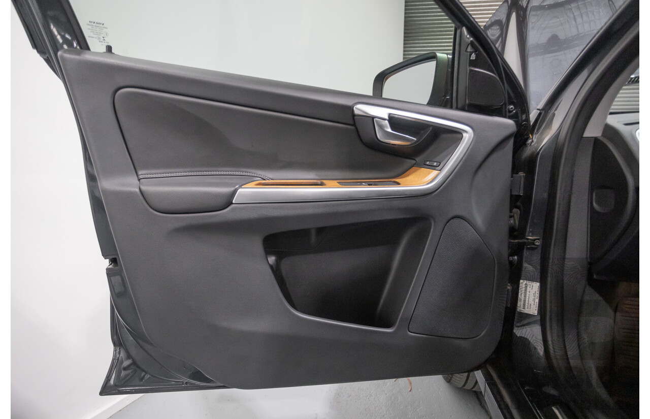 07/2016 Volvo XC60 D4 Luxury (AWD) DZ MY16 4D Wagon Savile Grey Turbo Diesel 2.4L