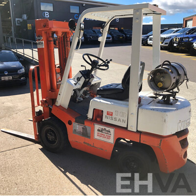 Nissan F01A18U LPG/Petrol Engine Powered Counterbalance Forklift