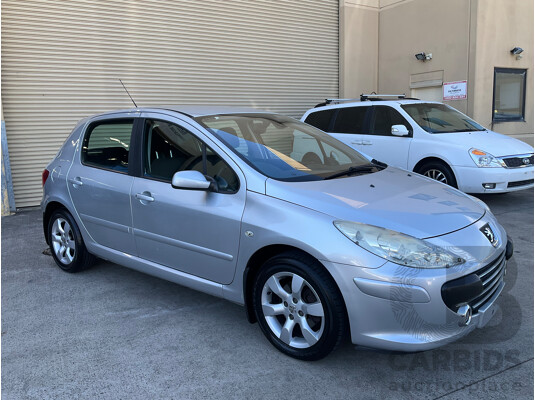 11/2006 Peugeot 307 XSE 2.0 (FWD) MY06 Upgrade 5D Hatchback Grey 2.0L
