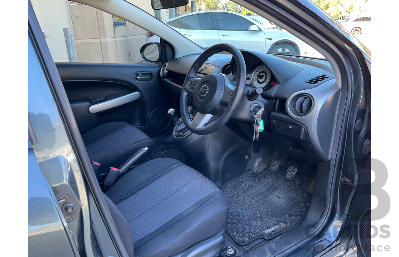 09/2010 Mazda Mazda2 MAXX FWD DE MY10 4D Sedan Grey 1.5L