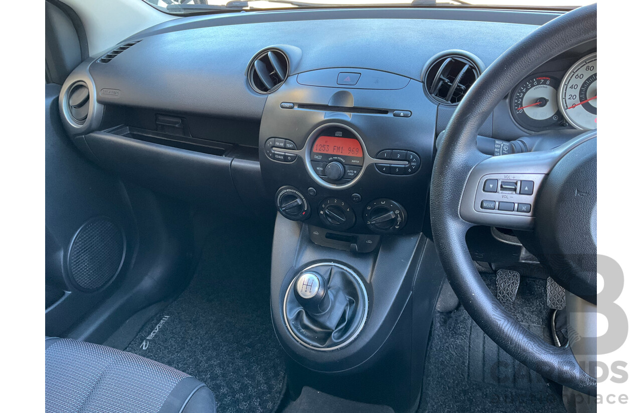 09/2010 Mazda Mazda2 MAXX FWD DE MY10 4D Sedan Grey 1.5L