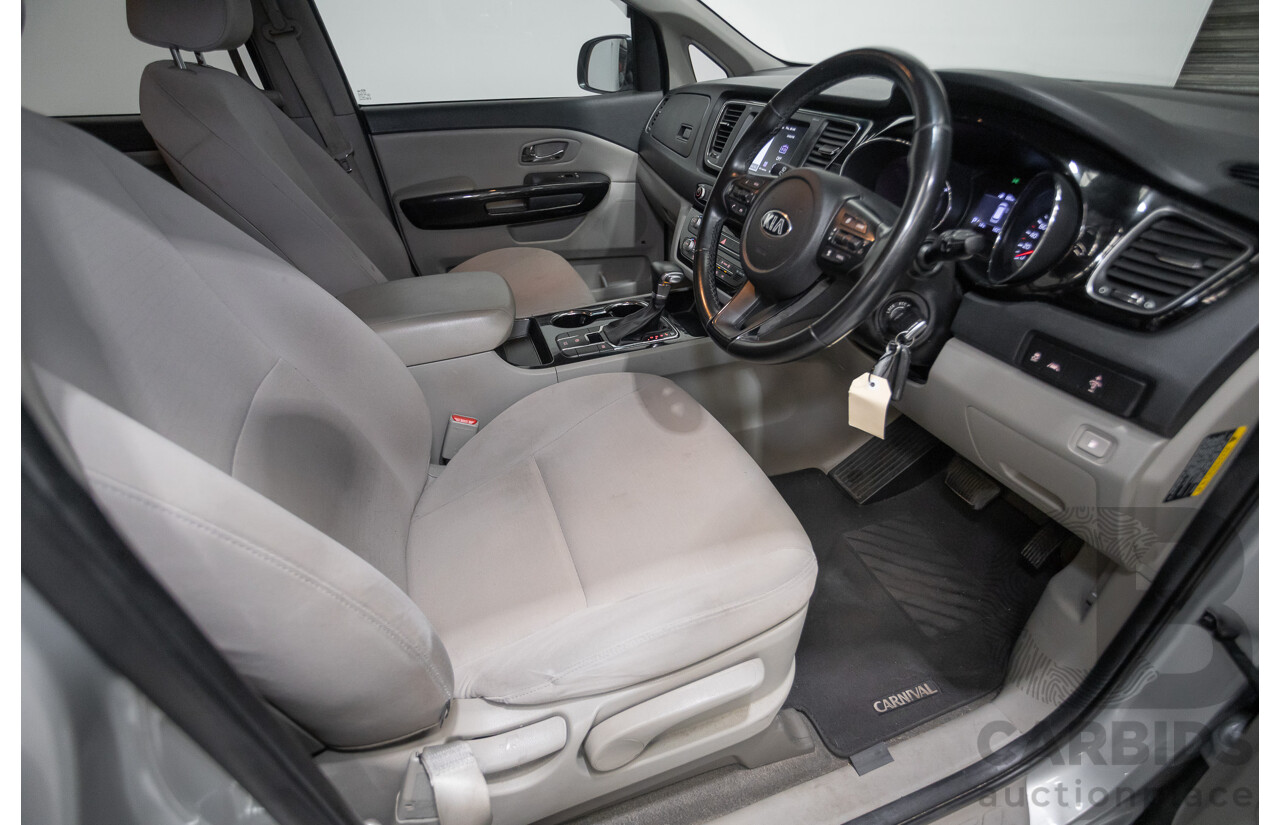 08/2018 Kia Carnival Si YP MY18 4D Wagon Silky Silver Metallic 3.3L - 8 Seats