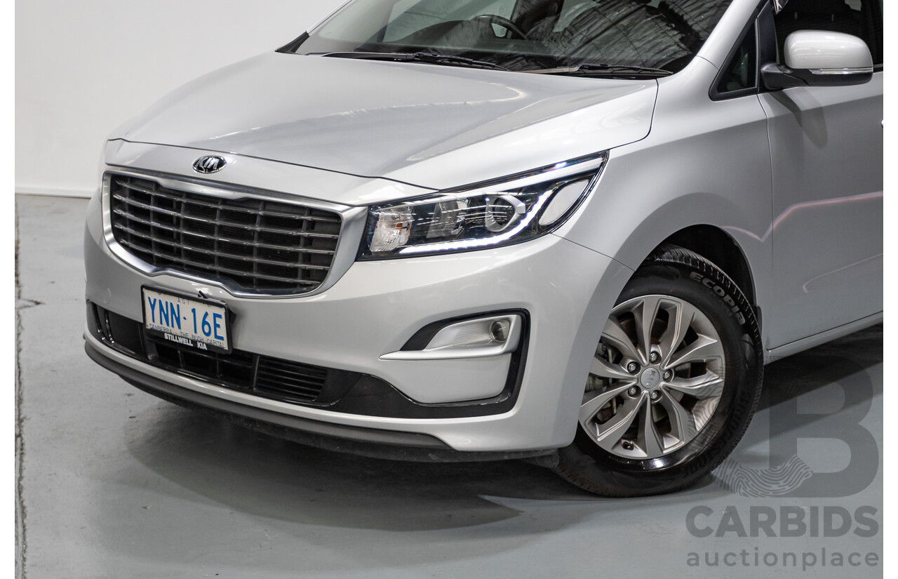 08/2018 Kia Carnival Si YP MY18 4D Wagon Silky Silver Metallic 3.3L - 8 Seats