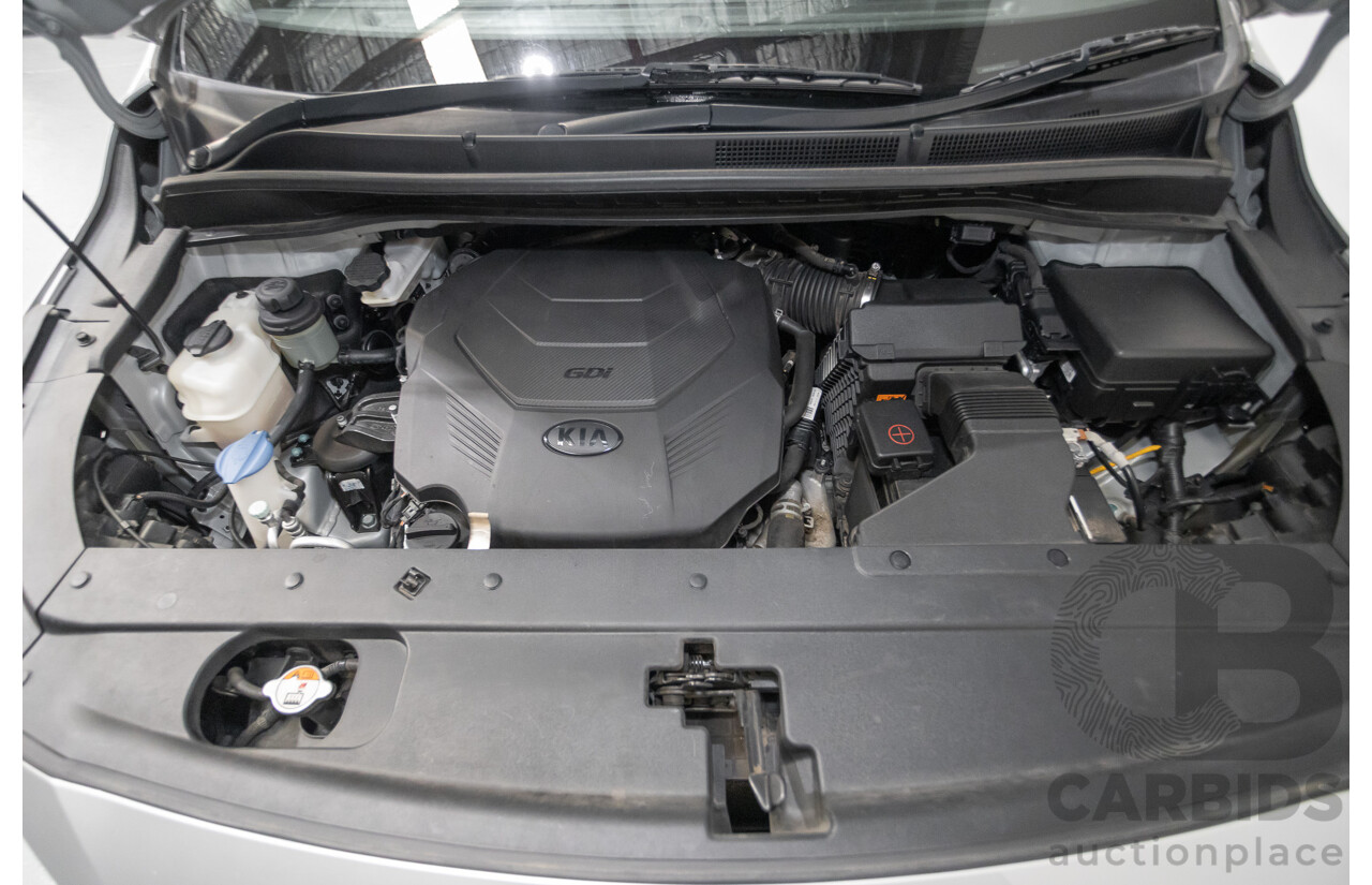 08/2018 Kia Carnival Si YP MY18 4D Wagon Silky Silver Metallic 3.3L - 8 Seats