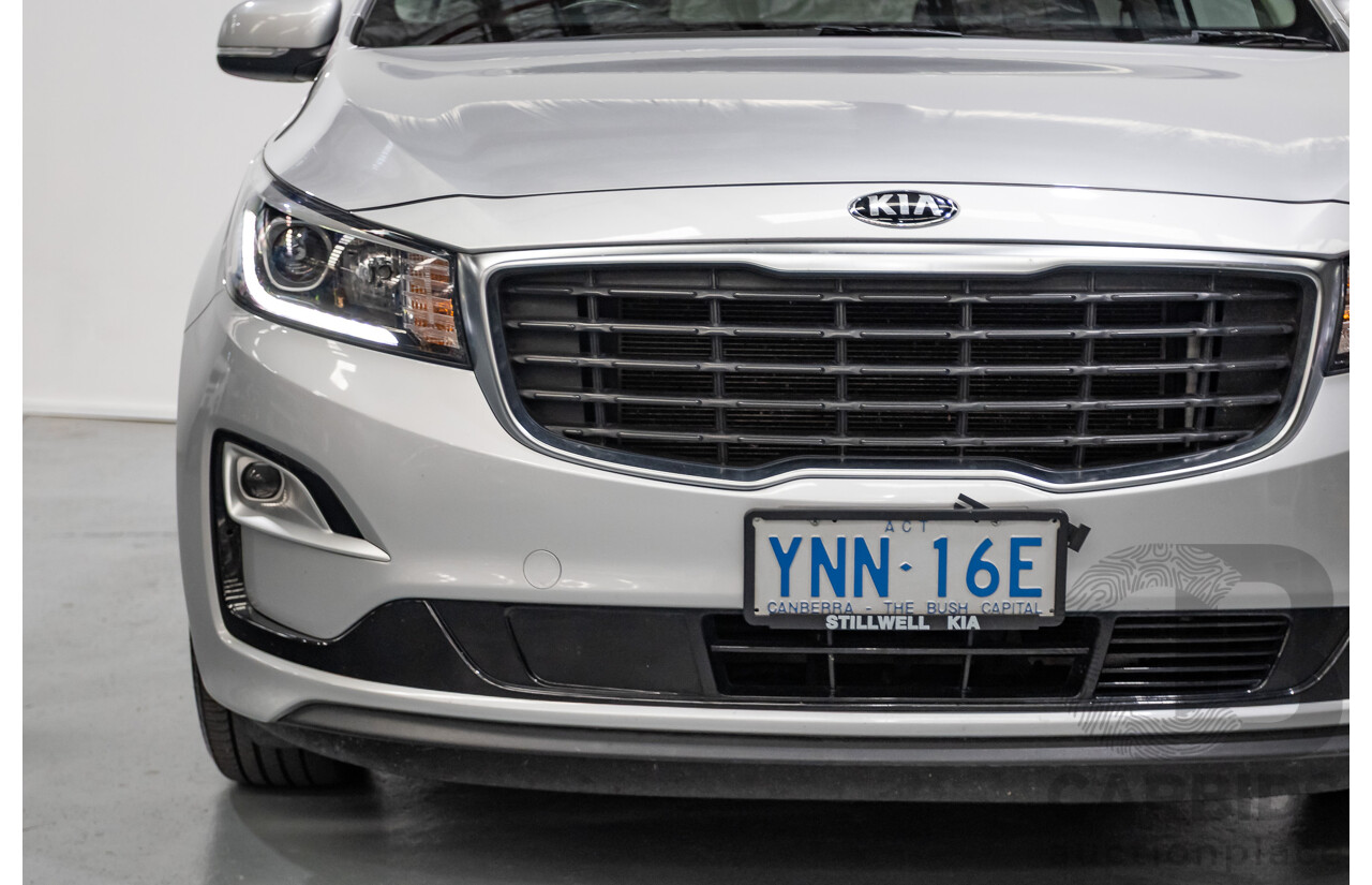 08/2018 Kia Carnival Si YP MY18 4D Wagon Silky Silver Metallic 3.3L - 8 Seats
