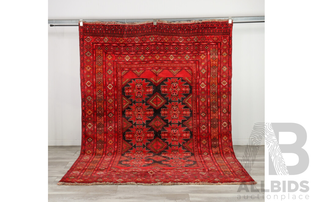 Hand Knotted Persian Carpet