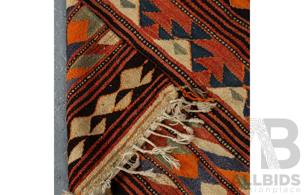 Hand Knotted Persian Kilim Rug
