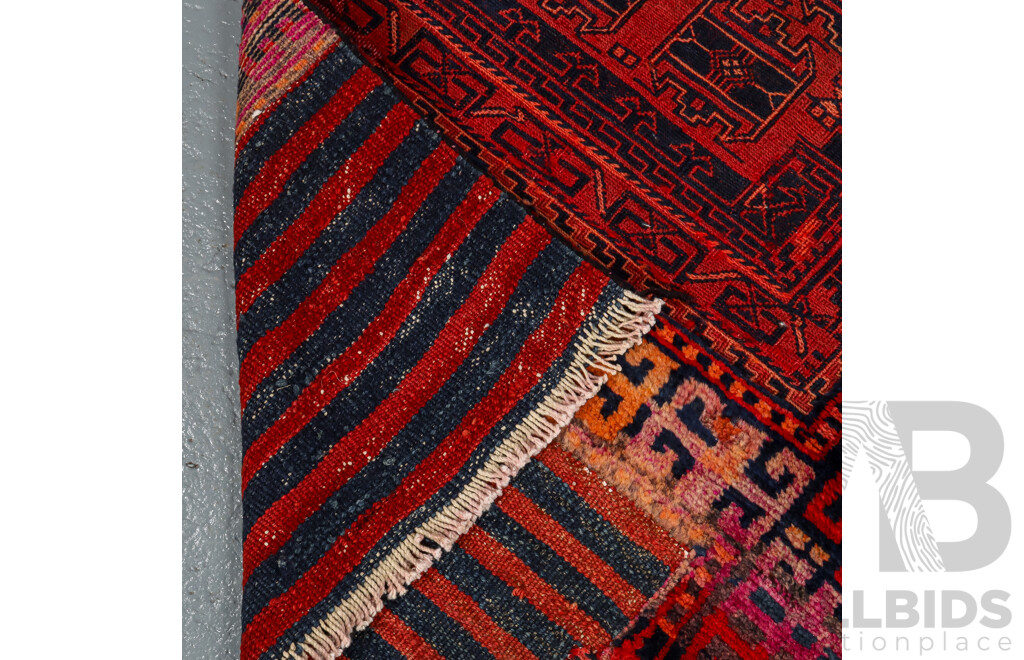 Hand Knotted Persian Bakhtiari Soumak Rug