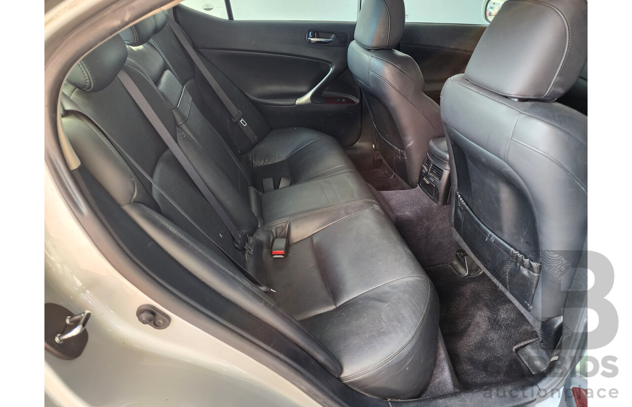 11/2007 Lexus Is250 GSE20R 4d Sedan Silver 2.5L