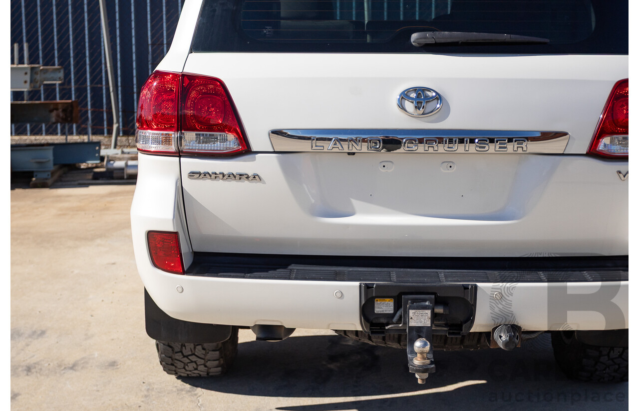 4/2008 Toyota Landcruiser Sahara (4x4) VDJ200R 4D Wagon Blizzard White Twin Turbo Diesel V8 4.5L