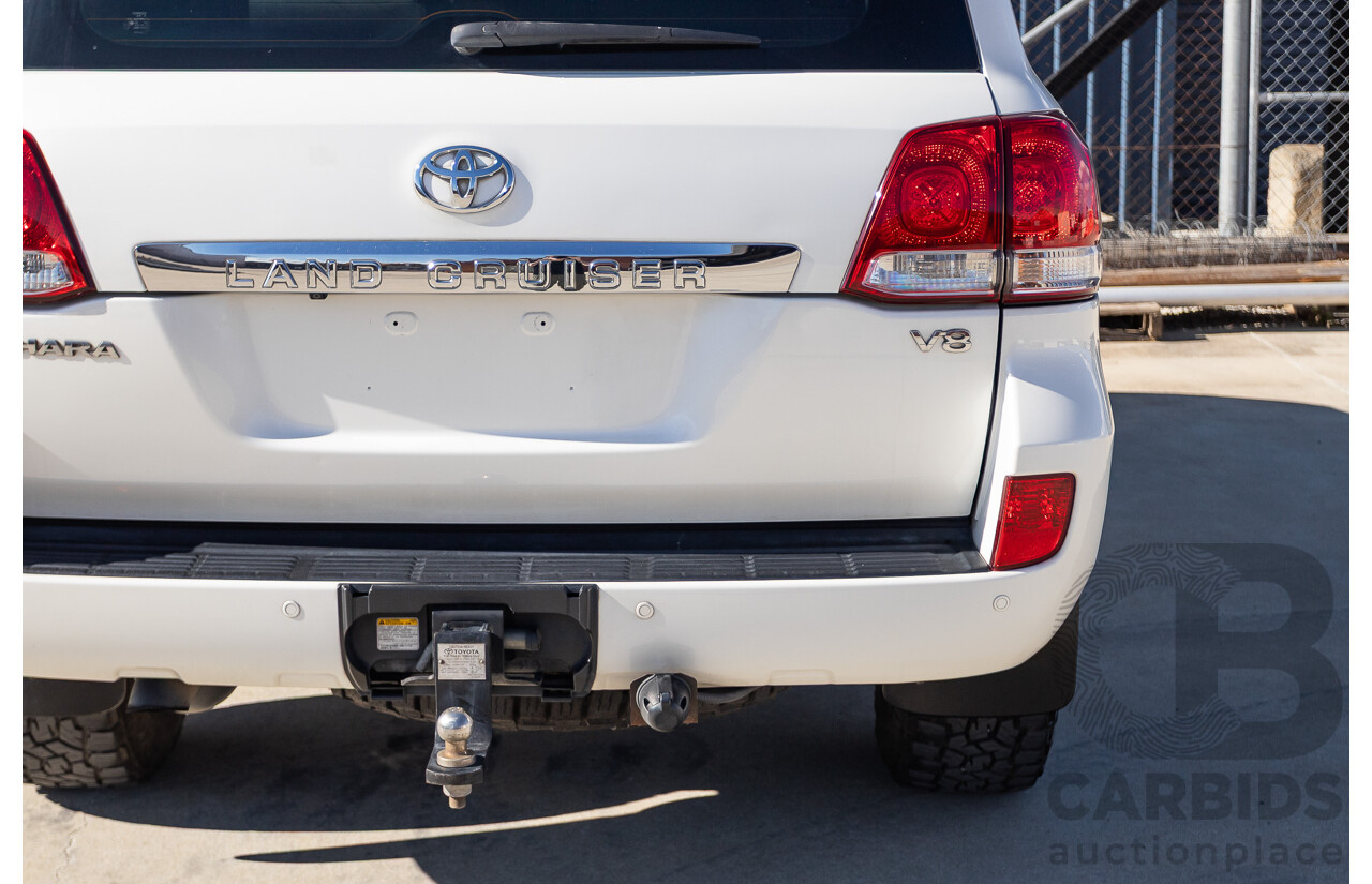 4/2008 Toyota Landcruiser Sahara (4x4) VDJ200R 4D Wagon Blizzard White Twin Turbo Diesel V8 4.5L